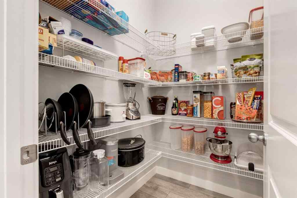 MLS® A2228395 - 1136 MIDTOWN Lane SW in Midtown Airdrie, Residential