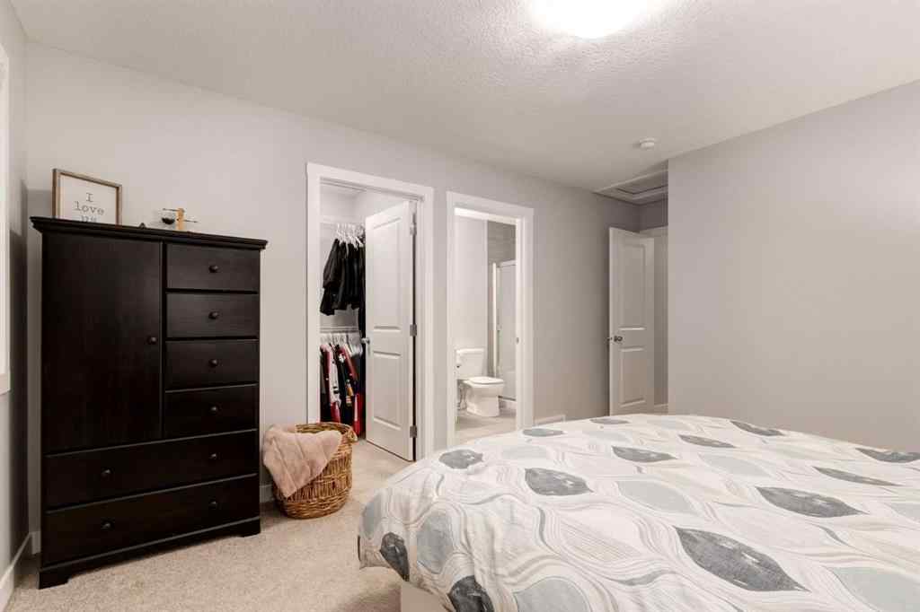 MLS® A2228395 - 1136 MIDTOWN Lane SW in Midtown Airdrie, Residential