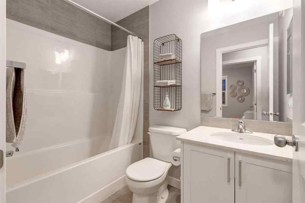 MLS® A2228395 - 1136 MIDTOWN Lane SW in Midtown Airdrie, Residential