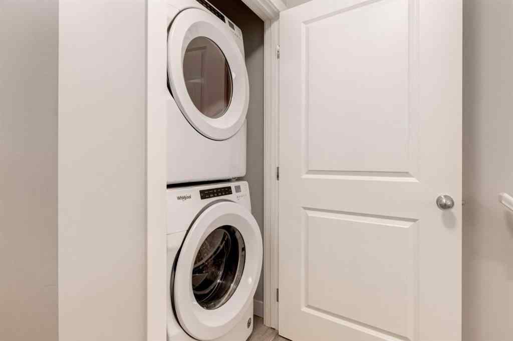 MLS® A2228395 - 1136 MIDTOWN Lane SW in Midtown Airdrie, Residential
