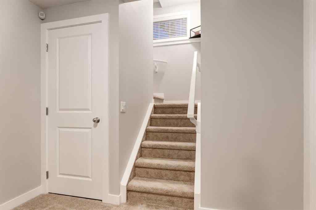 MLS® A2228395 - 1136 MIDTOWN Lane SW in Midtown Airdrie, Residential