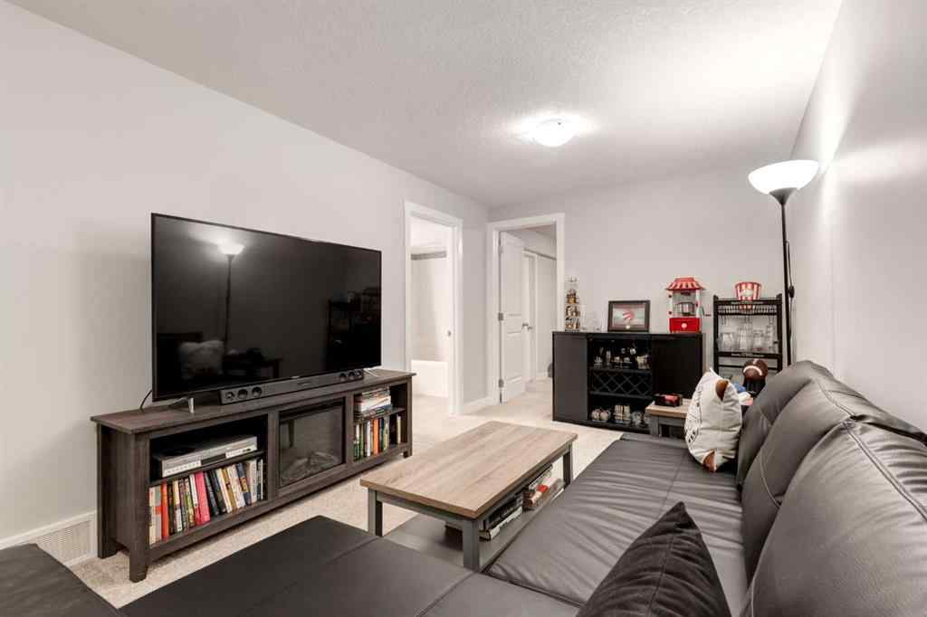 MLS® A2228395 - 1136 MIDTOWN Lane SW in Midtown Airdrie, Residential