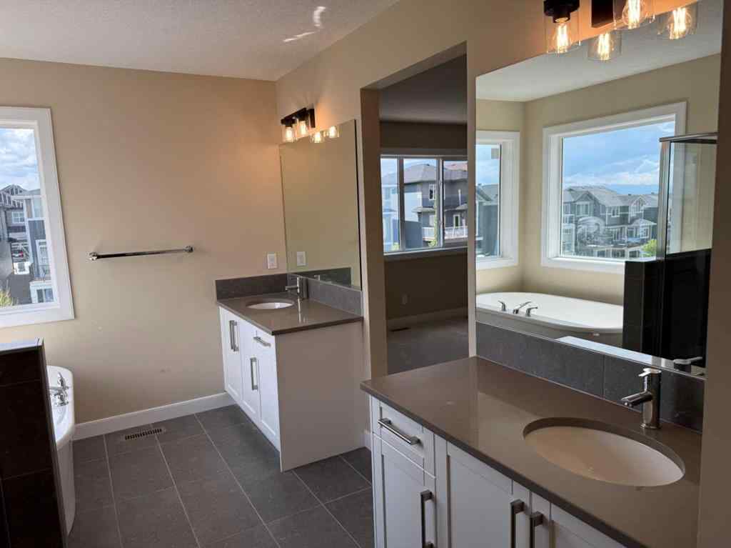 MLS® A2228402 - 91 Sundown Crescent  in Sunset Ridge Cochrane, Residential