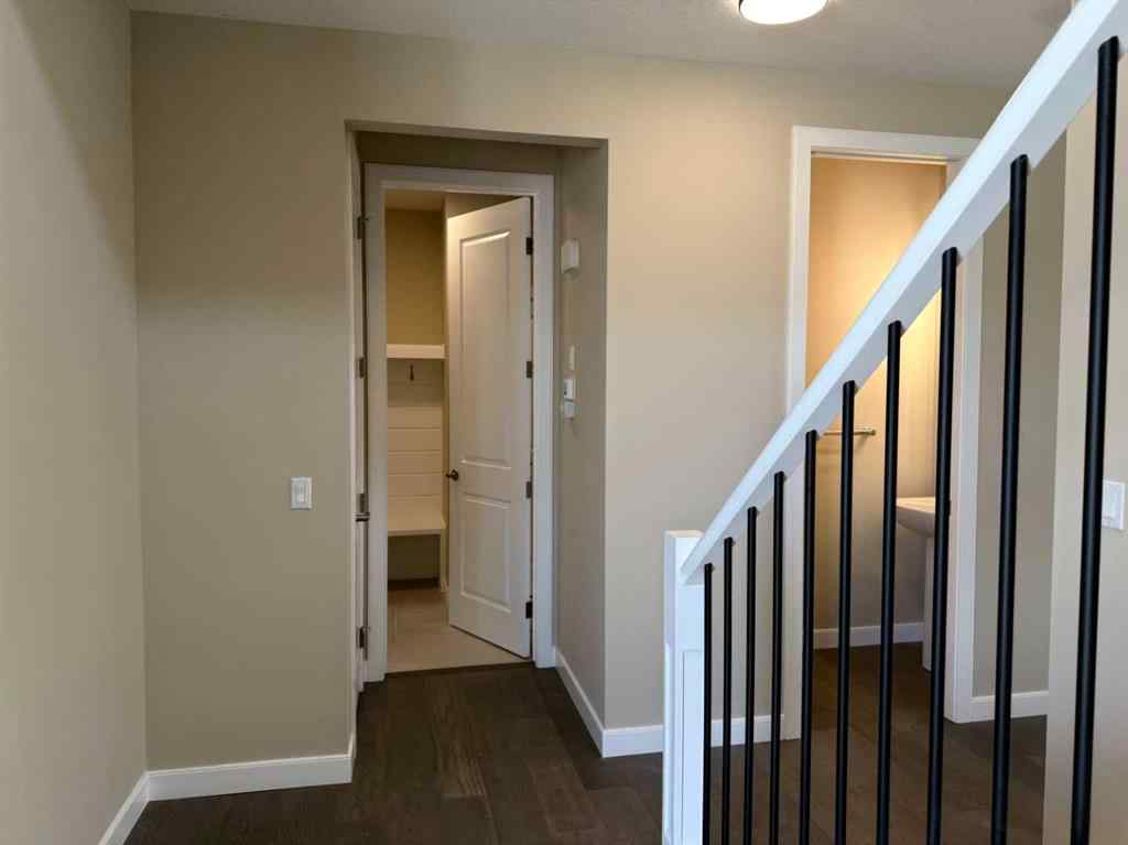 MLS® A2228402 - 91 Sundown Crescent  in Sunset Ridge Cochrane, Residential