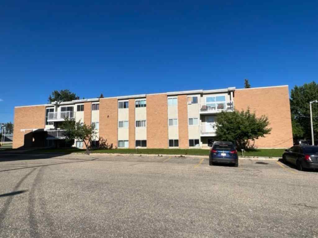 MLS® A2228412 - 5 Sunset Boulevard  in NONE Whitecourt, Commercial