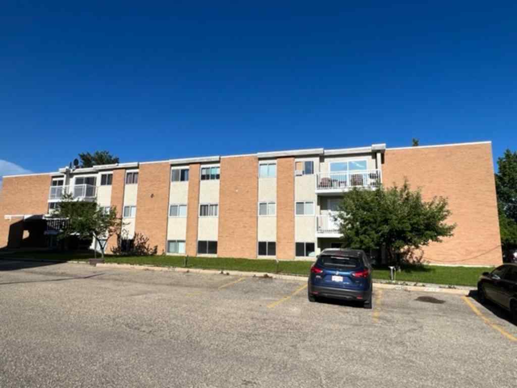 MLS® A2228412 - 5 Sunset Boulevard  in NONE Whitecourt, Commercial