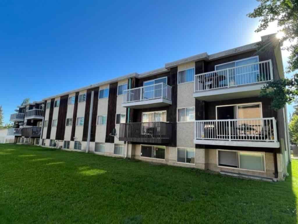 MLS® A2228412 - 5 Sunset Boulevard  in NONE Whitecourt, Commercial