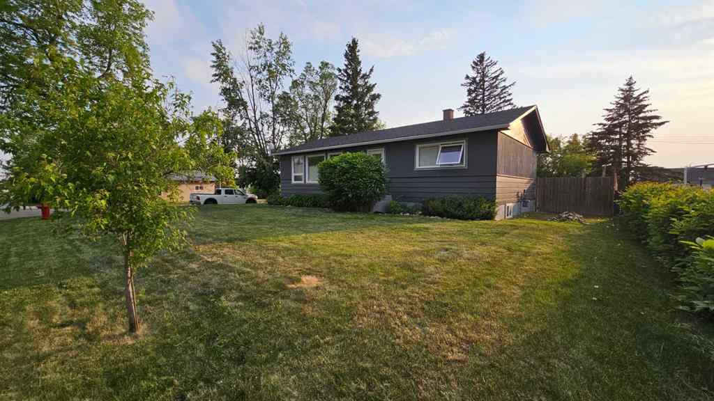 MLS® A2228414 - 5502 51 Street  in NONE Castor, Residential