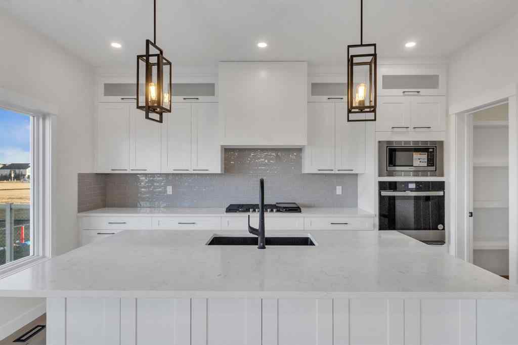 MLS® A2228529 - 14 Ranchers Meadows  in Air Ranch Okotoks, Residential