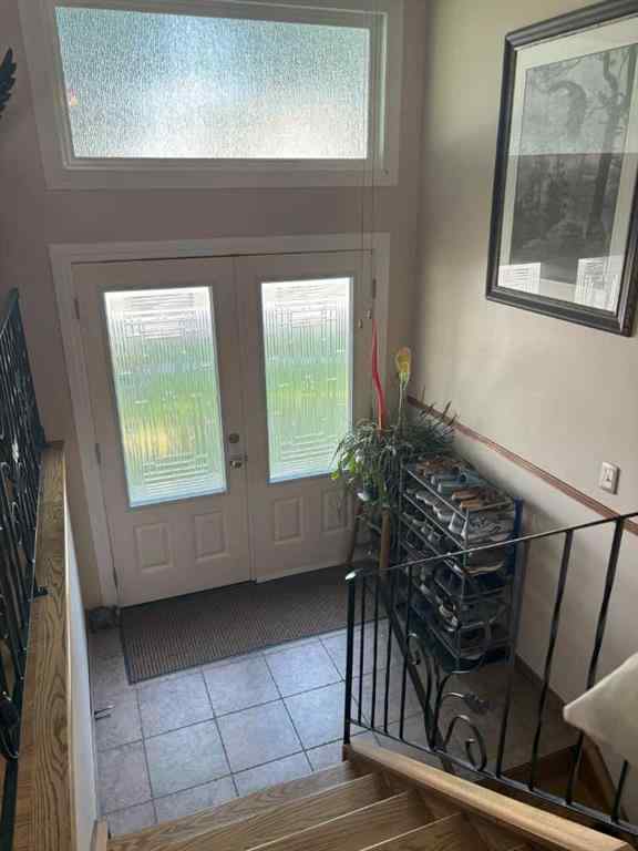 MLS® A2228581 - 4924 40 Avenue NW in Varsity Calgary, Residential