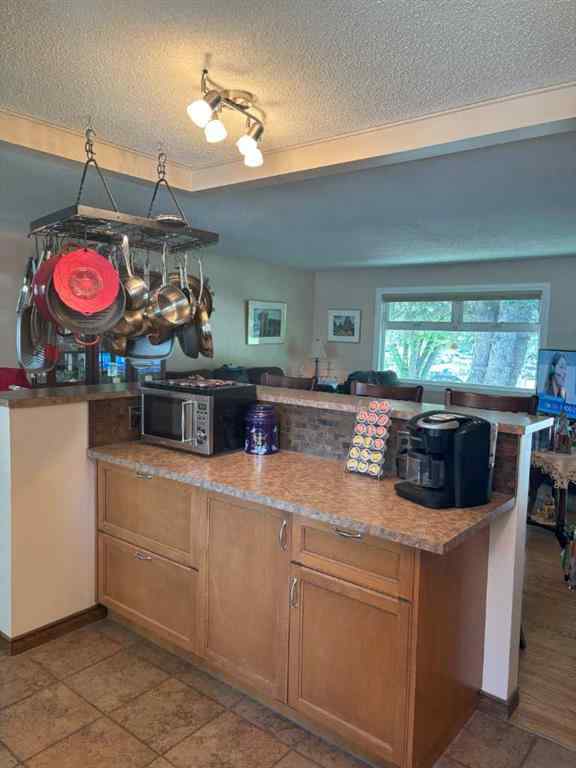 MLS® A2228581 - 4924 40 Avenue NW in Varsity Calgary, Residential