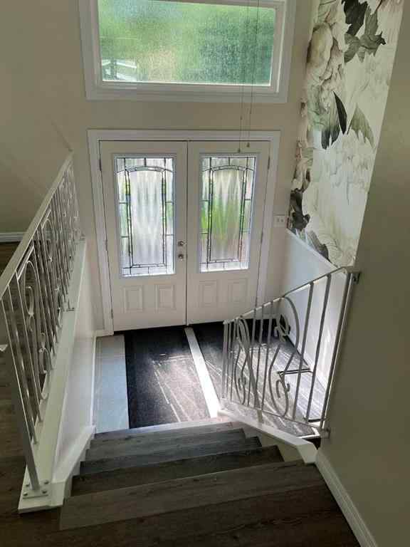 MLS® A2228583 - 4928 40 Avenue NW in Varsity Calgary, Residential