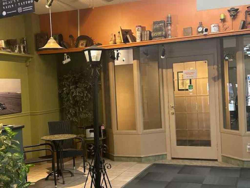 MLS® A2228642 - 5224 48 Avenue  in NONE Taber, Commercial