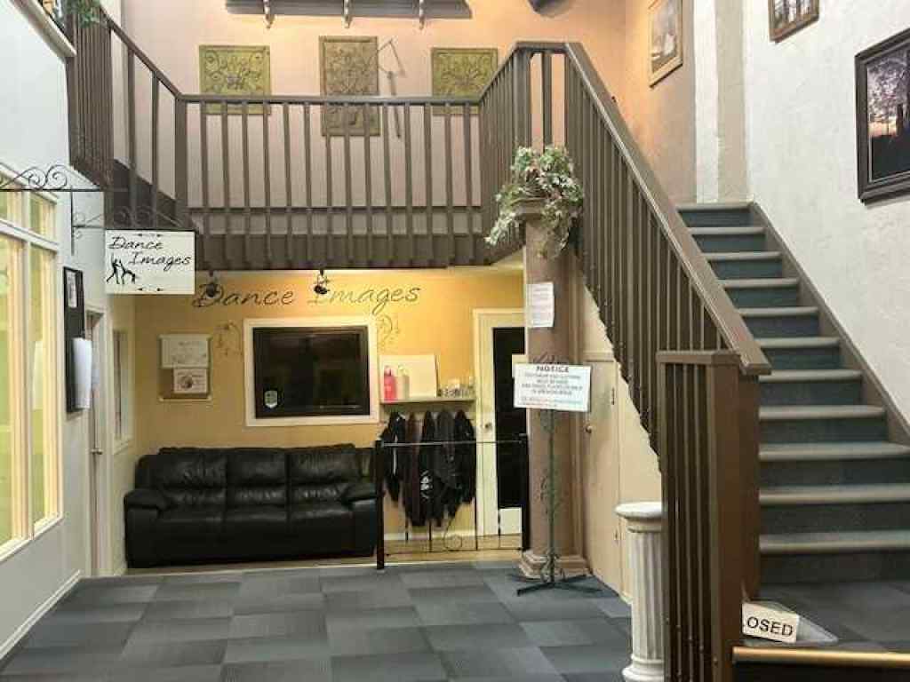MLS® A2228642 - 5224 48 Avenue  in NONE Taber, Commercial