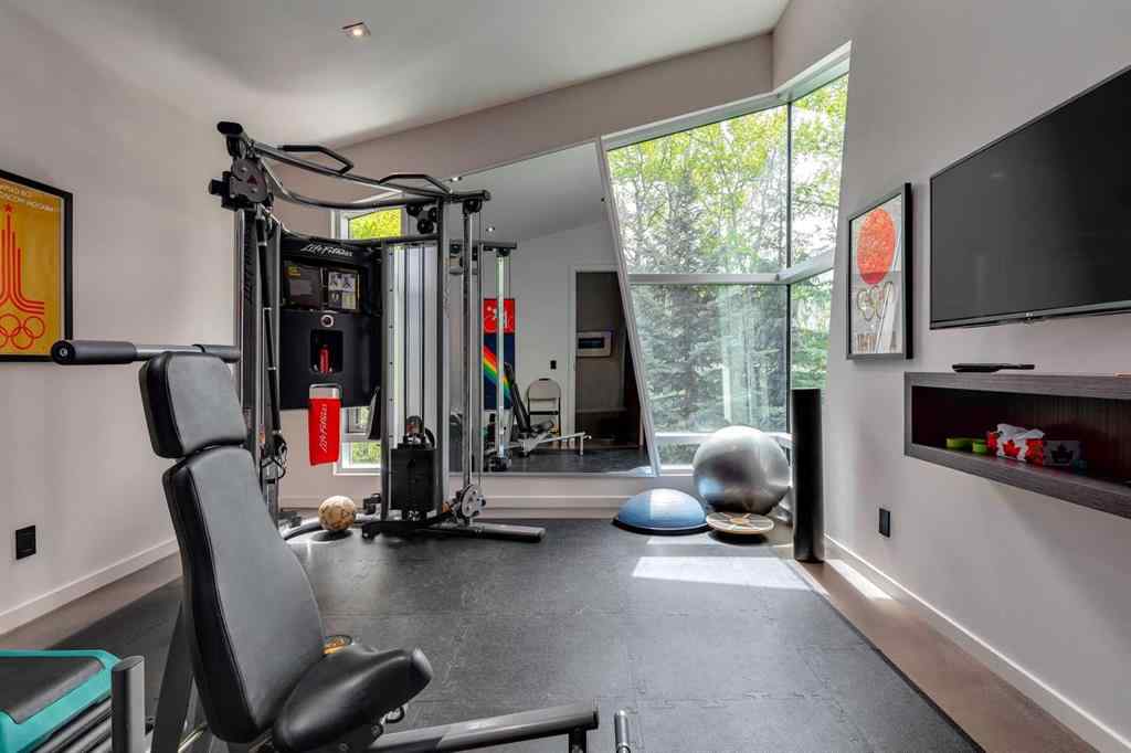 MLS® A2228644 - 25 Posthill Drive SW in Springbank Hill Calgary, Residential