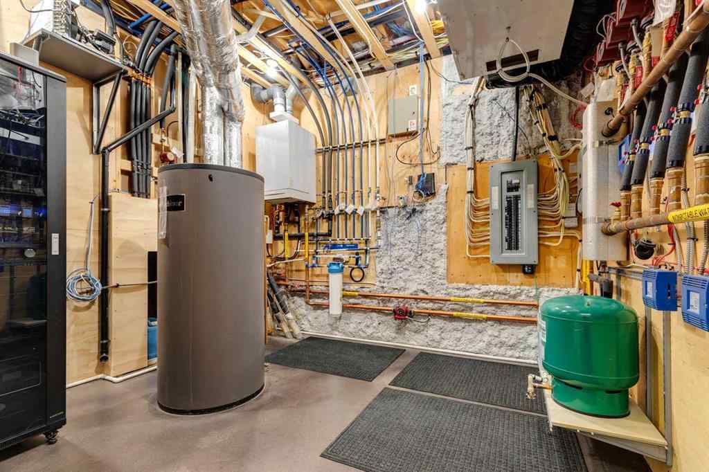 MLS® A2228644 - 25 Posthill Drive SW in Springbank Hill Calgary, Residential