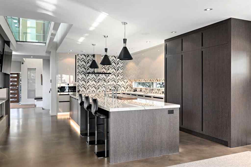 MLS® A2228644 - 25 Posthill Drive SW in Springbank Hill Calgary, Residential