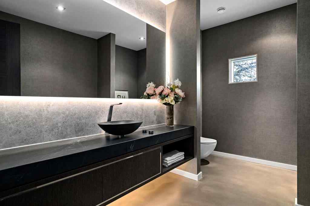 MLS® A2228644 - 25 Posthill Drive SW in Springbank Hill Calgary, Residential