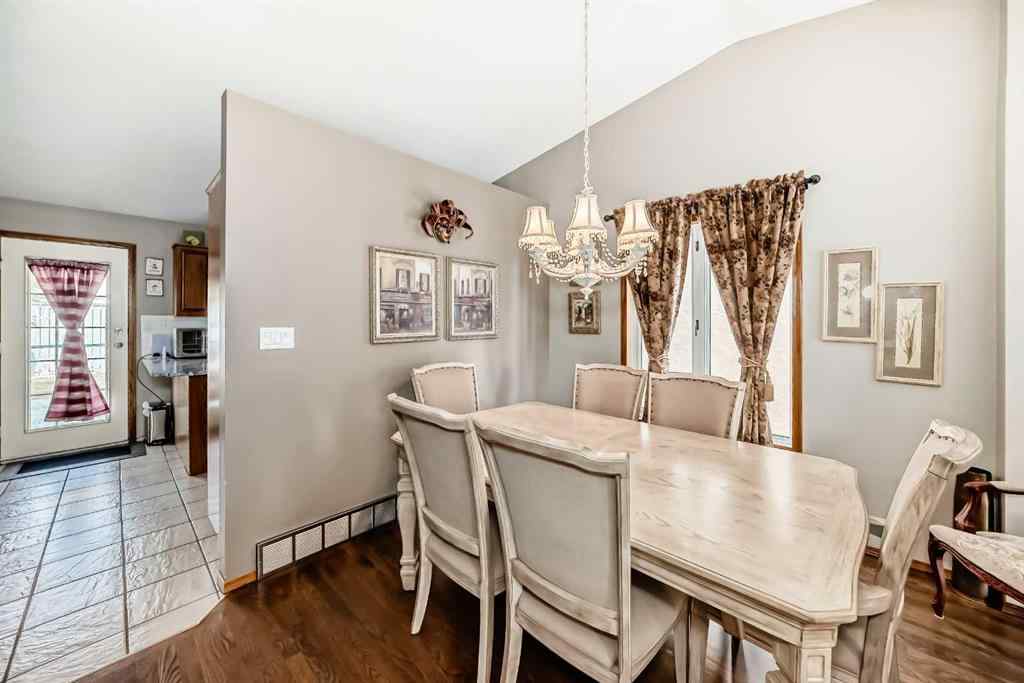 MLS® A2228732 - 368 Heritage Crescent W in Heritage Heights Lethbridge, Residential