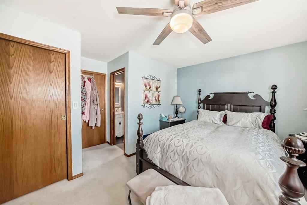 MLS® A2228732 - 368 Heritage Crescent W in Heritage Heights Lethbridge, Residential