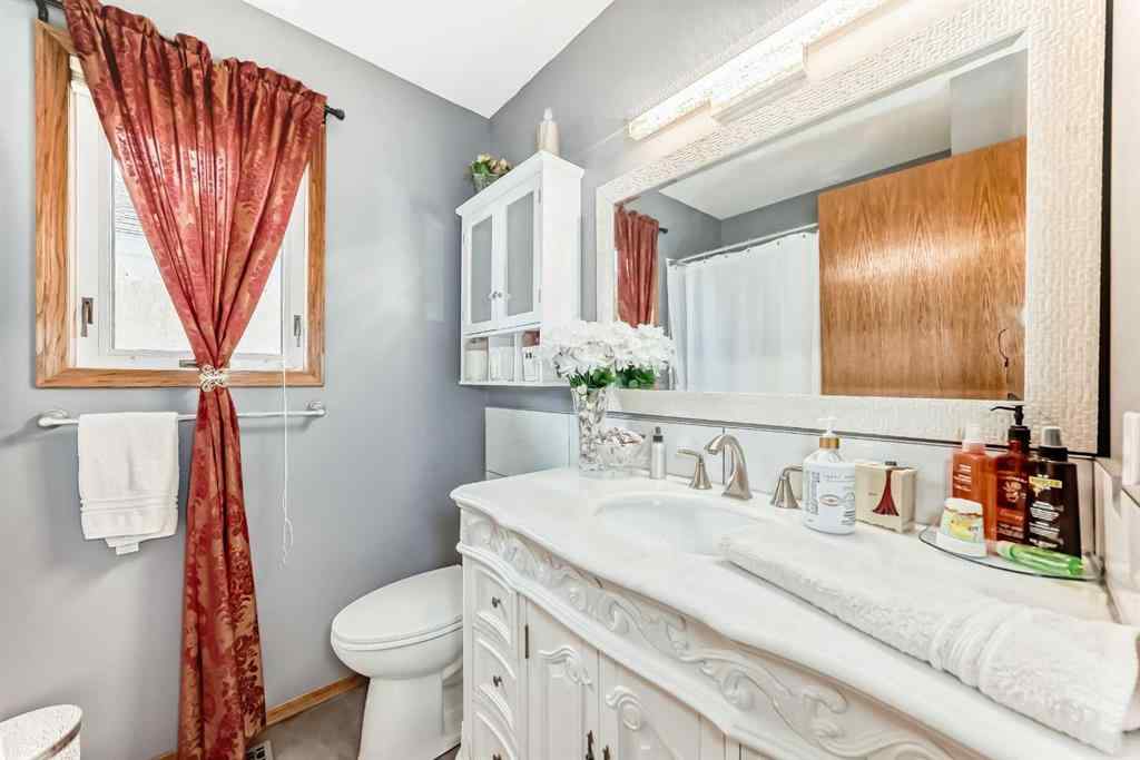 MLS® A2228732 - 368 Heritage Crescent W in Heritage Heights Lethbridge, Residential