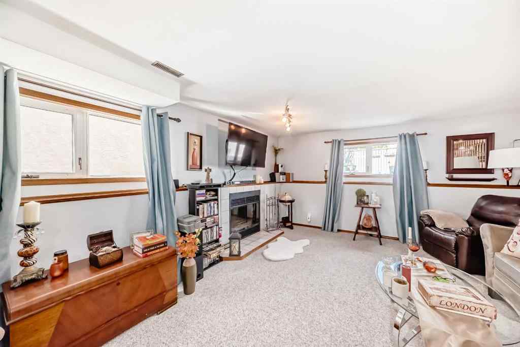 MLS® A2228732 - 368 Heritage Crescent W in Heritage Heights Lethbridge, Residential