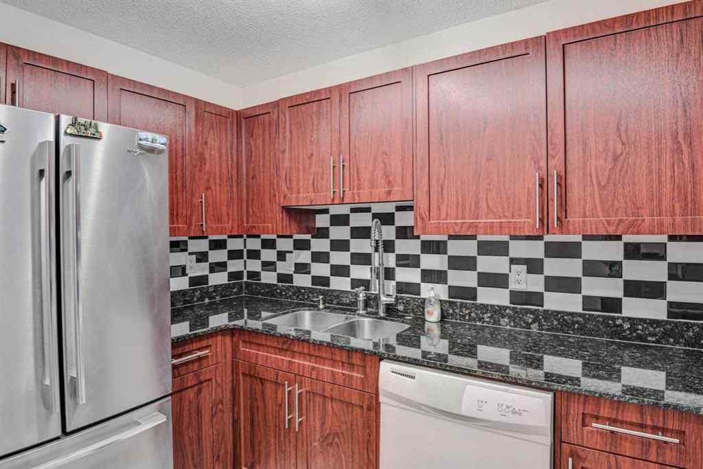 MLS® A2228746 - Unit #204 1900 25A Street SW in Richmond Calgary, Residential