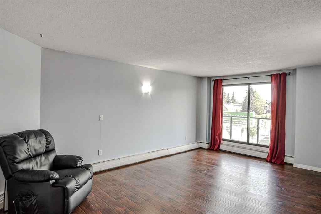 MLS® A2228746 - Unit #204 1900 25A Street SW in Richmond Calgary, Residential