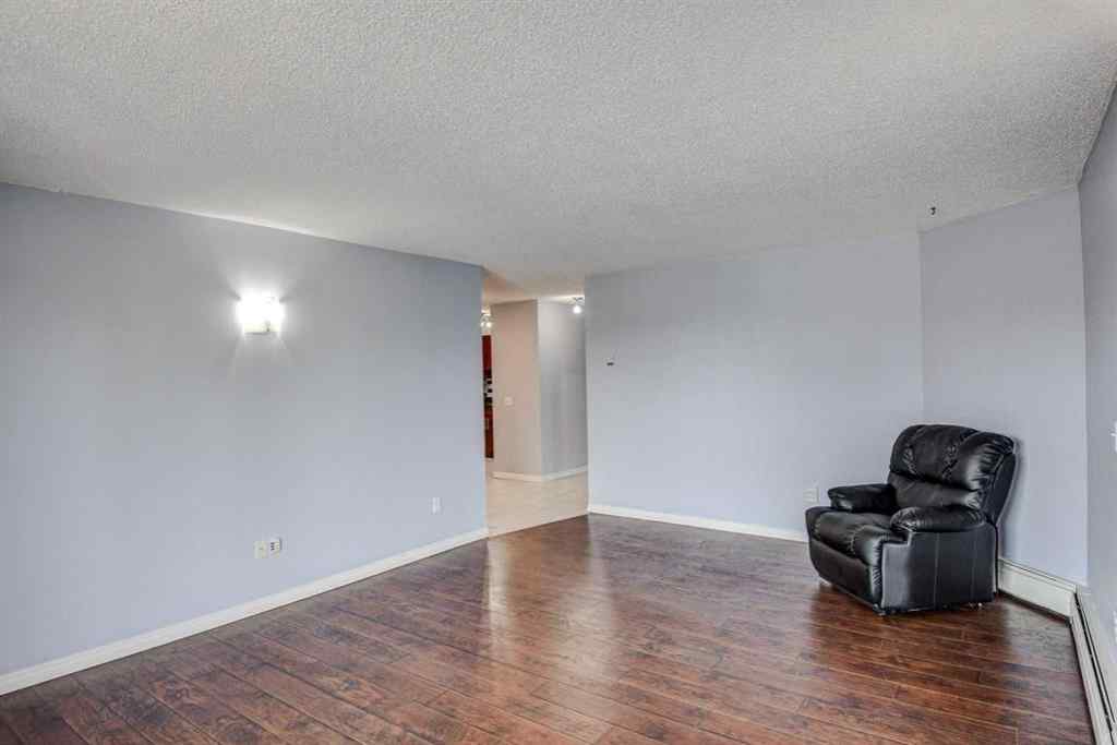 MLS® A2228746 - Unit #204 1900 25A Street SW in Richmond Calgary, Residential