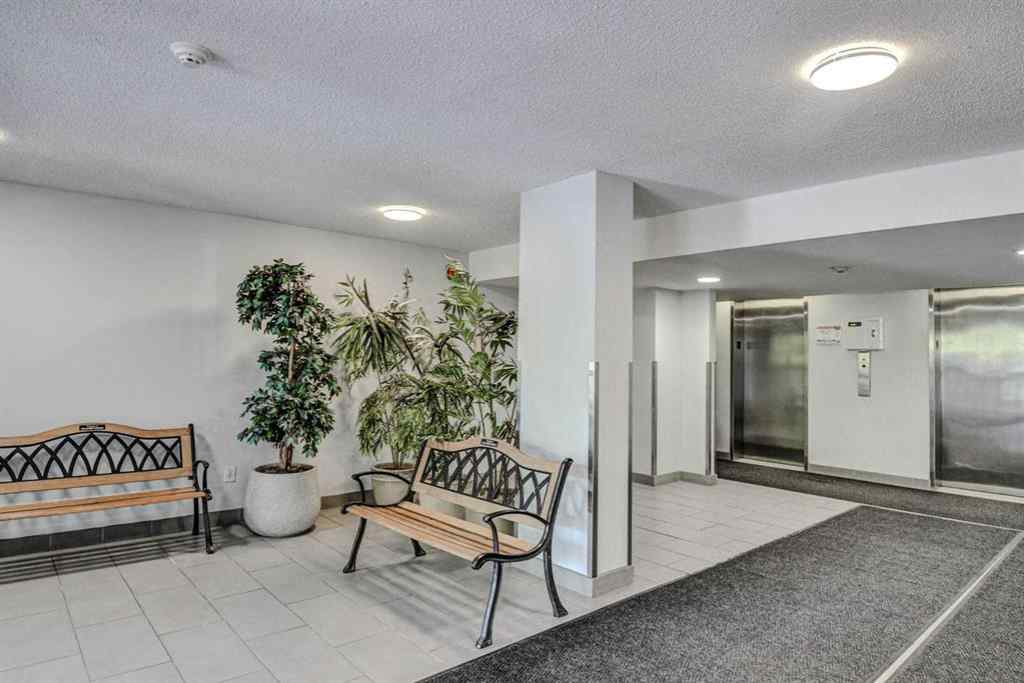 MLS® A2228746 - Unit #204 1900 25A Street SW in Richmond Calgary, Residential