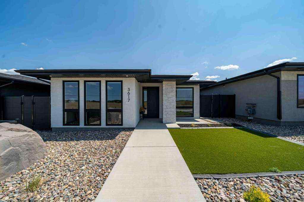 MLS® A2228769 - 3617 10 Avenue SW in SW Southridge Medicine Hat, Residential