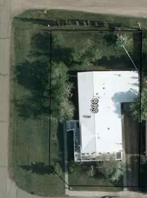 MLS® A2228795 - 608 9 Avenue W in Hanna Hanna, Residential
