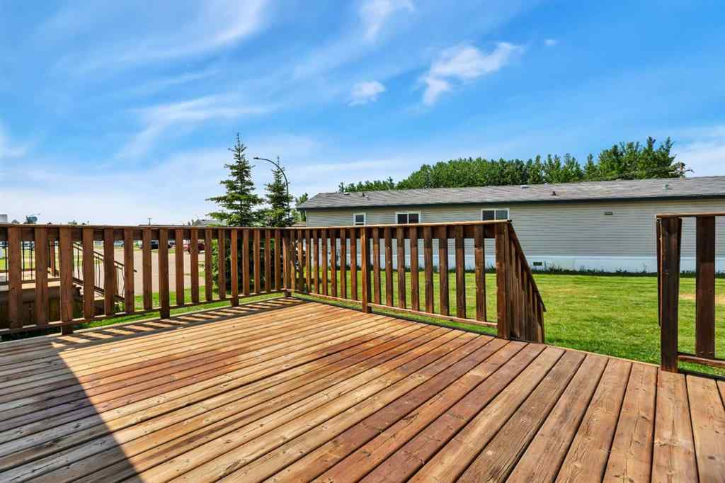 MLS® A2228799 - Unit #108 5823 52 Street  in NONE Eckville, Mobile