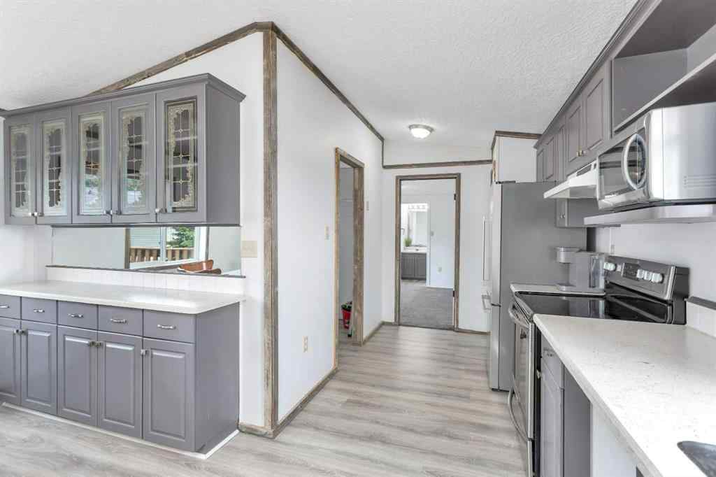 MLS® A2228799 - Unit #108 5823 52 Street  in NONE Eckville, Mobile