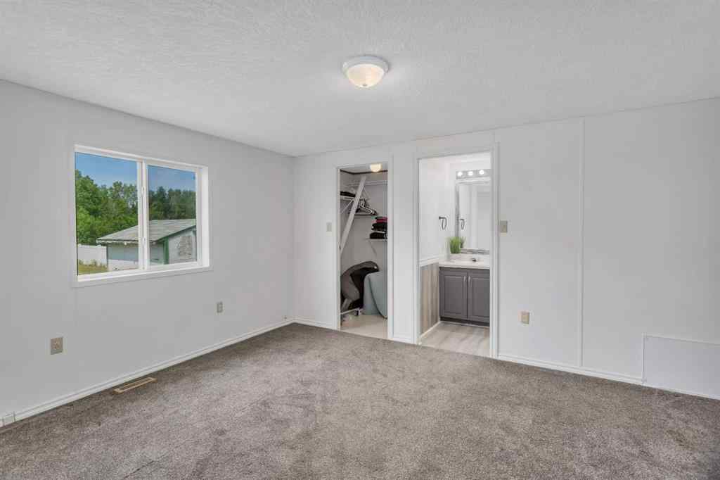 MLS® A2228799 - Unit #108 5823 52 Street  in NONE Eckville, Mobile