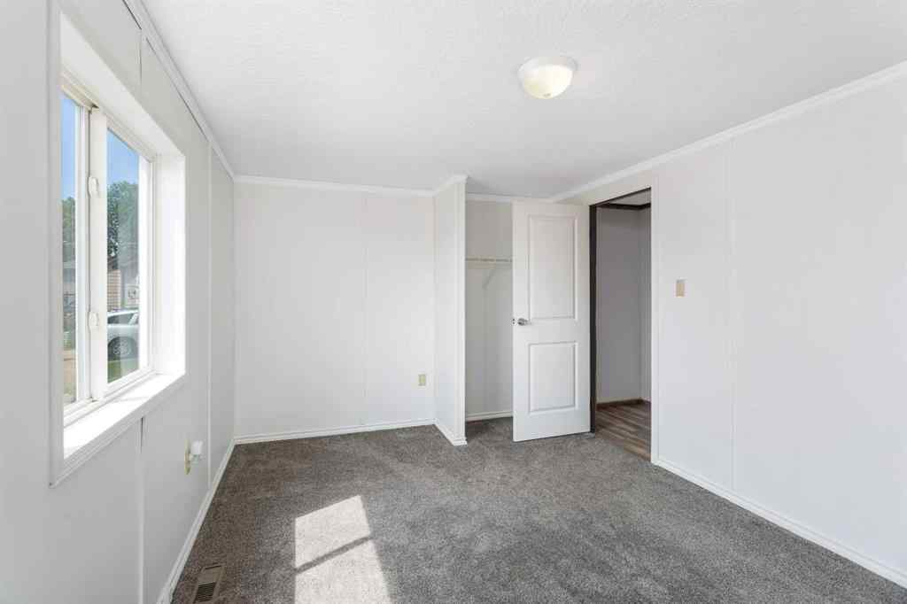 MLS® A2228799 - Unit #108 5823 52 Street  in NONE Eckville, Mobile