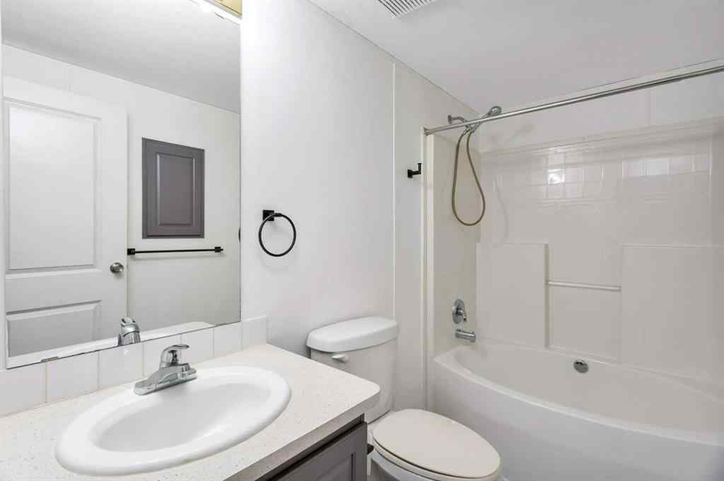 MLS® A2228799 - Unit #108 5823 52 Street  in NONE Eckville, Mobile