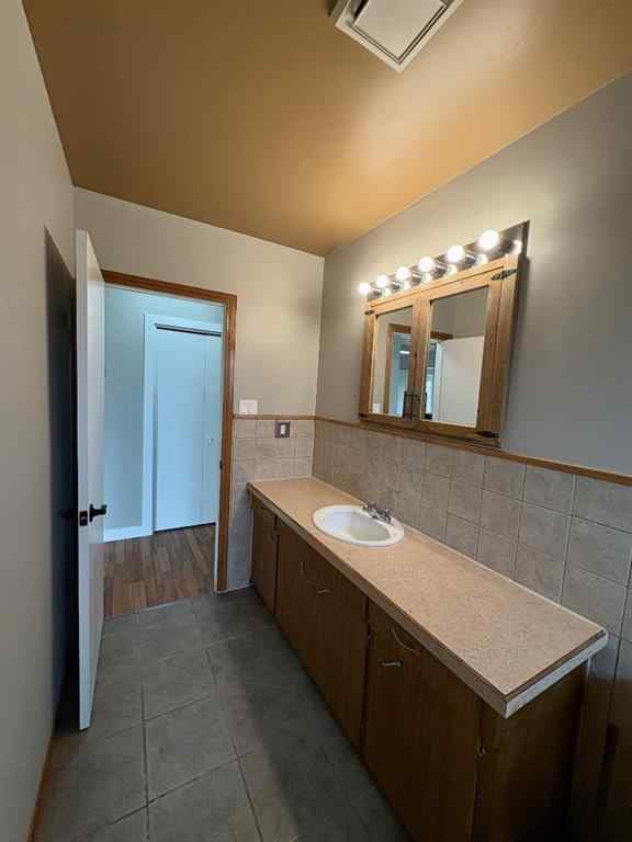 MLS® A2228800 - 45 3 Avenue  in NONE Tilley, Residential