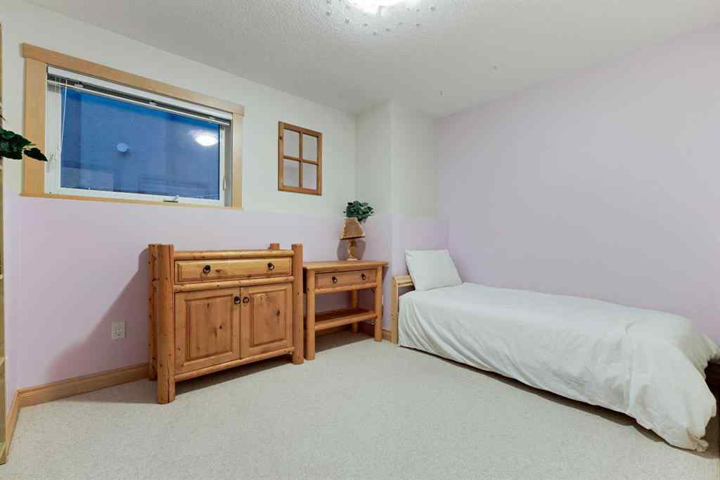 MLS® A2228803 - 30 Patterson Green SW in Patterson Calgary, Residential