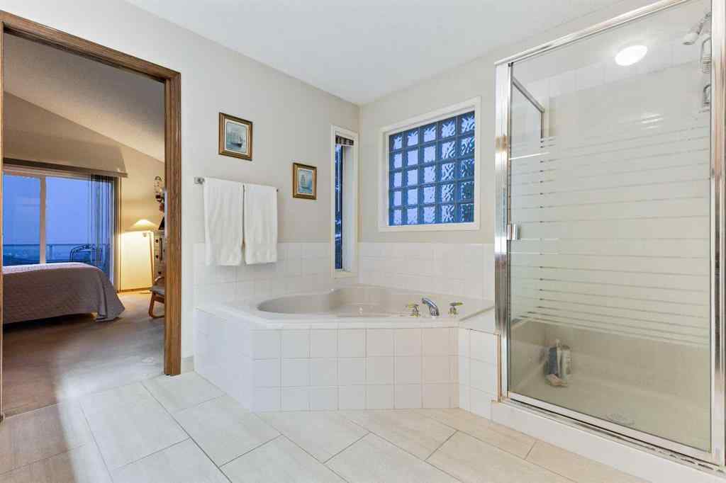 MLS® A2228803 - 30 Patterson Green SW in Patterson Calgary, Residential