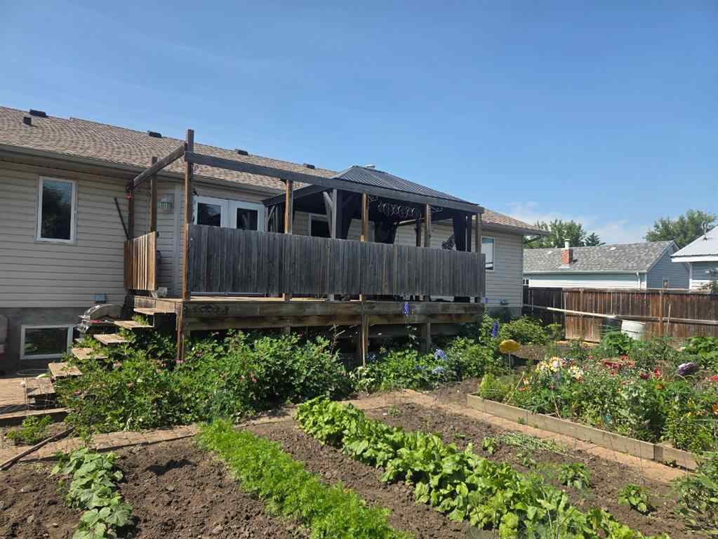 MLS® A2228819 - 4715 Lake Street  in NONE Alix, Residential