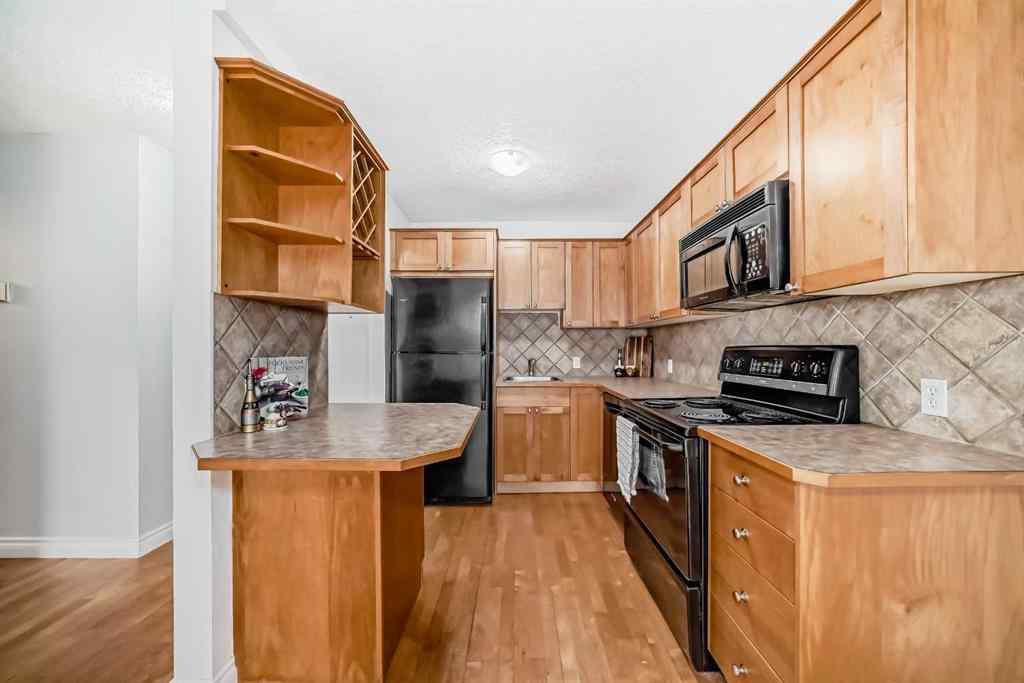 MLS® A2228832 - Unit #301 835 18 Avenue SW in Lower Mount Royal Calgary, Residential