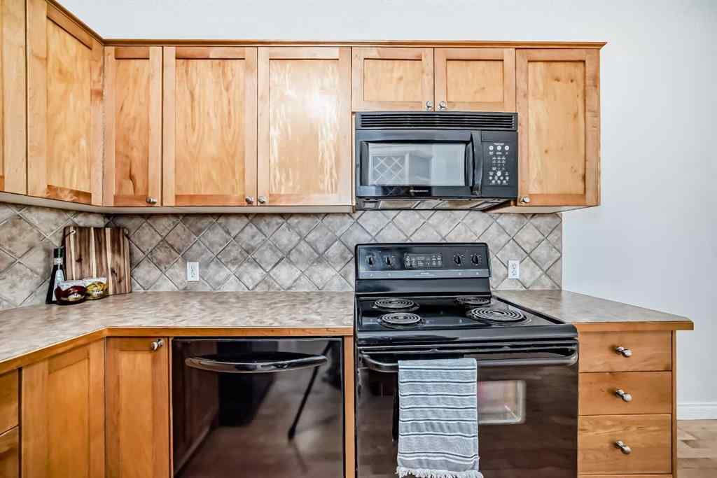 MLS® A2228832 - Unit #301 835 18 Avenue SW in Lower Mount Royal Calgary, Residential