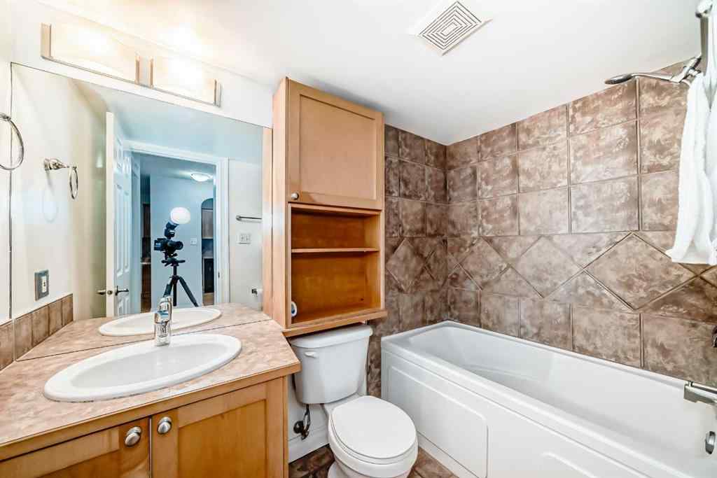 MLS® A2228832 - Unit #301 835 18 Avenue SW in Lower Mount Royal Calgary, Residential