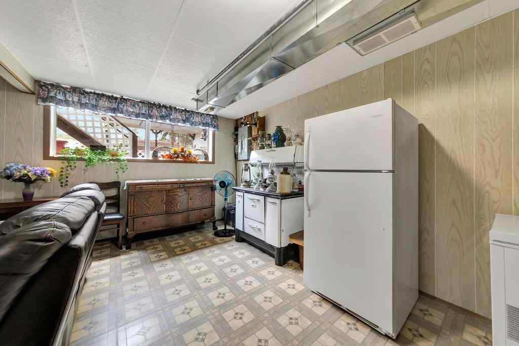 MLS® A2228842 - 5537 50 Avenue   in North Lloydminster Lloydminster, Residential