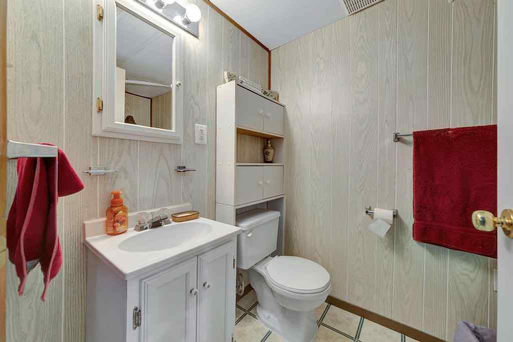 MLS® A2228842 - 5537 50 Avenue   in North Lloydminster Lloydminster, Residential