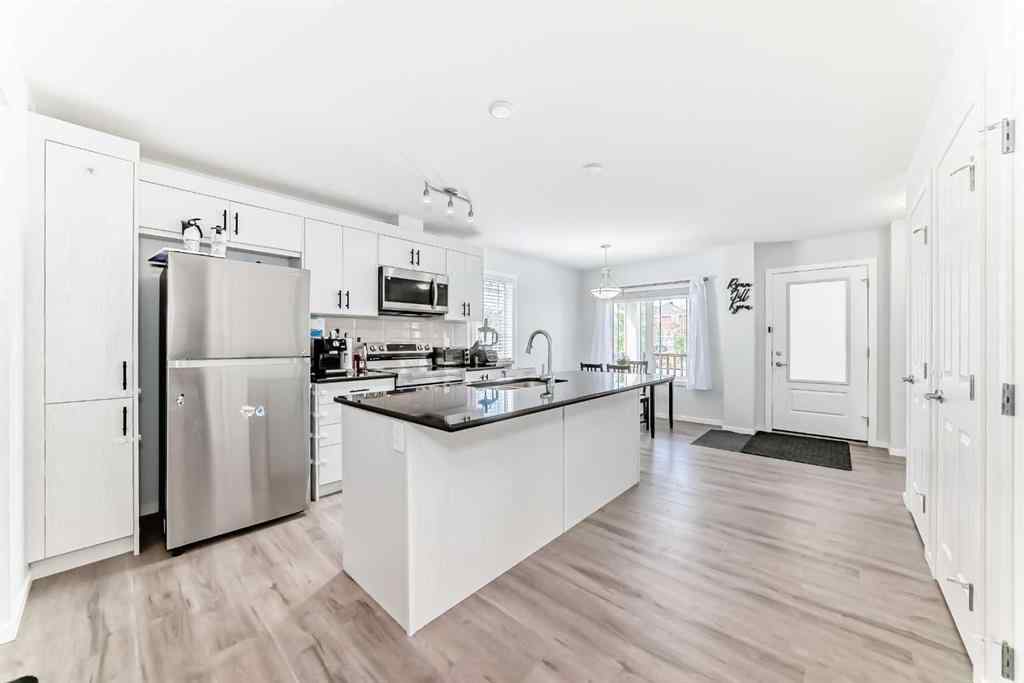 MLS® A2228844 - 181 Yorkville Boulevard SW in Yorkville Calgary, Residential