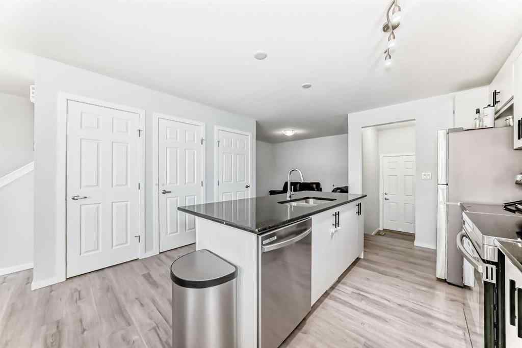 MLS® A2228844 - 181 Yorkville Boulevard SW in Yorkville Calgary, Residential