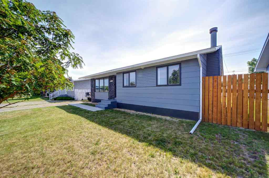 MLS® A2228864 - 340 Canyon Drive  in NONE Pincher Creek, Residential