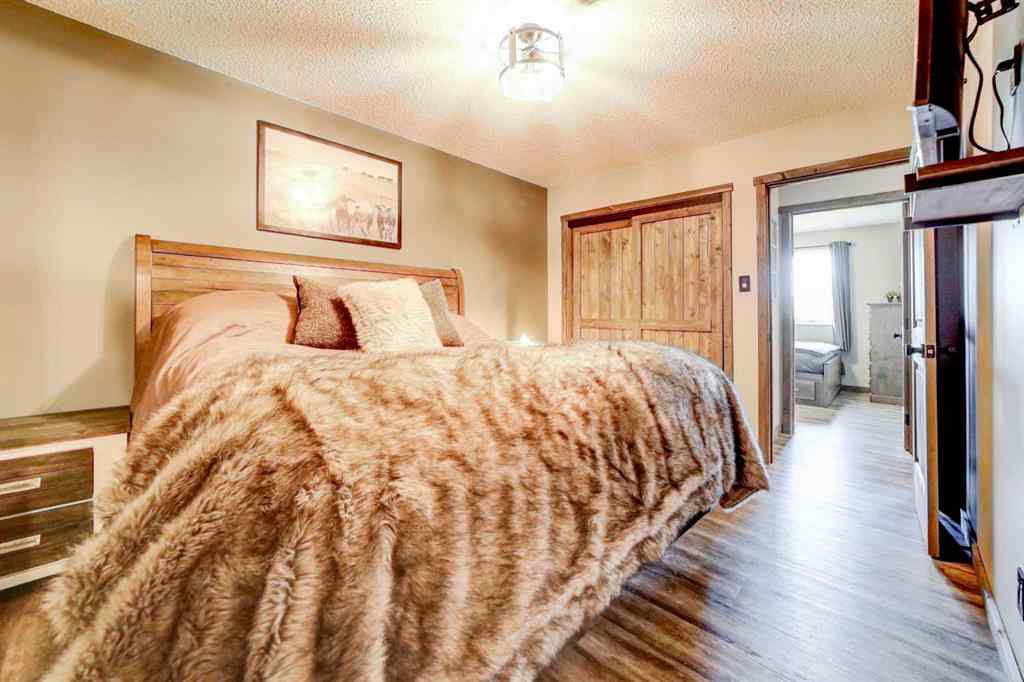 MLS® A2228864 - 340 Canyon Drive  in NONE Pincher Creek, Residential